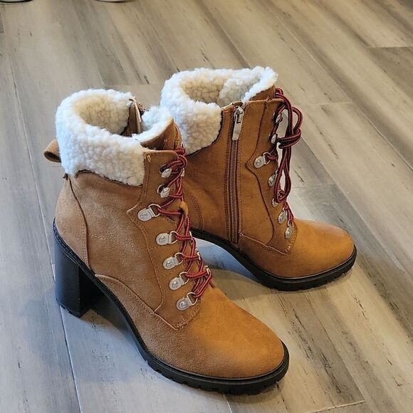 OUTFIT, jacket, boots  - Picture 3 of 6